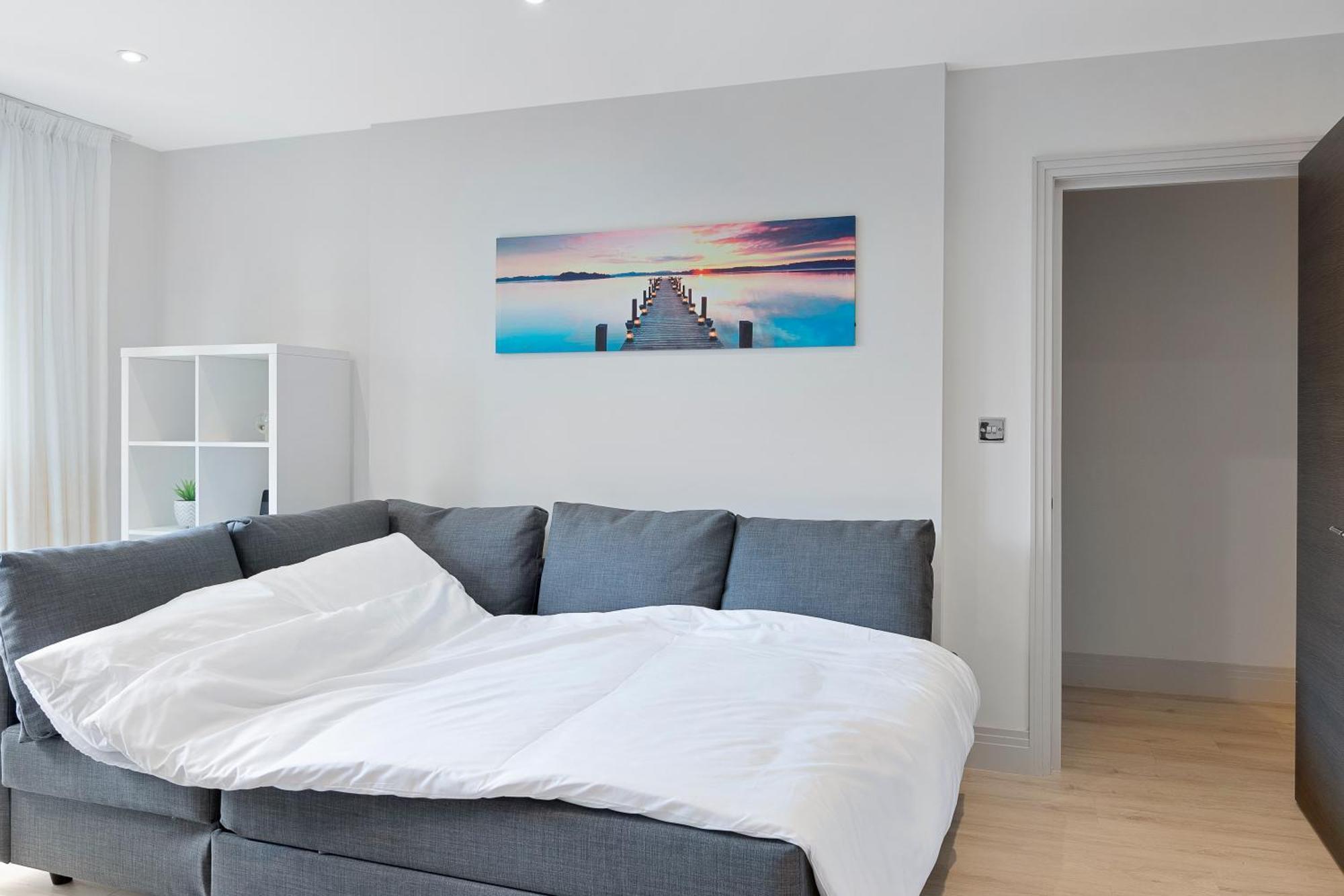 Spacious, 3 Bedroom, 2 Bathroom, Surbiton Luaran gambar